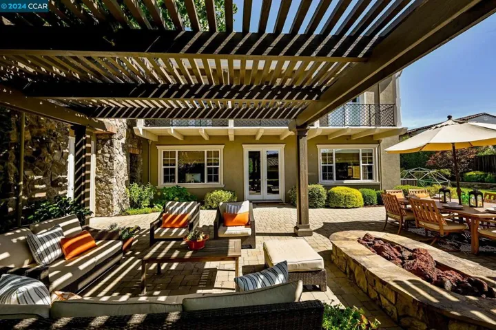 210 Snowdrop Ct, San Ramon, California 94582