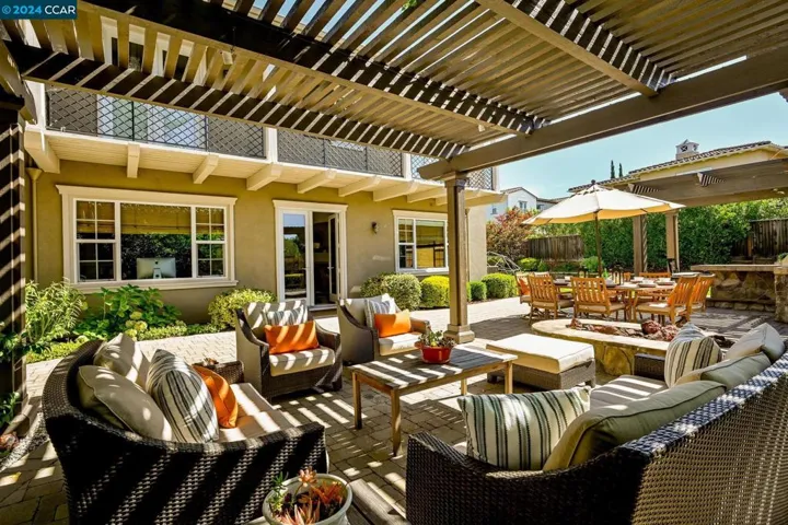 210 Snowdrop Ct, San Ramon, California 94582