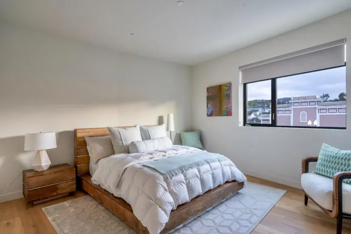 520 Lighthouse Avenue 204, Pacific Grove, California 93950