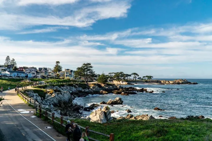 520 Lighthouse Avenue 204, Pacific Grove, California 93950