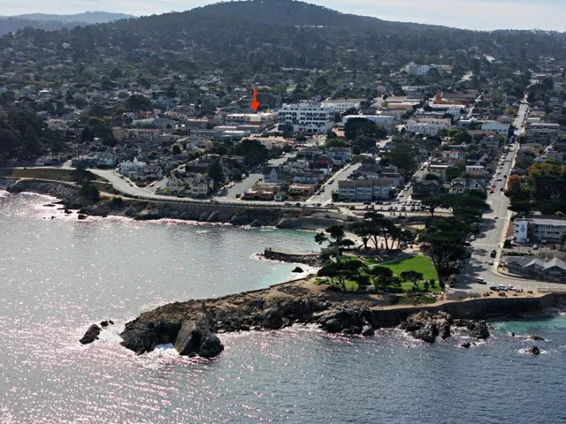 520 Lighthouse Avenue 204, Pacific Grove, California 93950