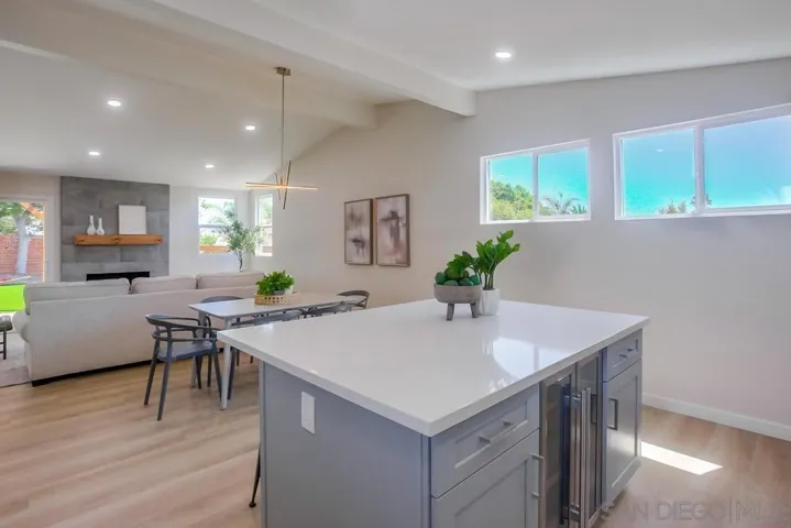 2143 Finch Lane, San Diego, California 92123