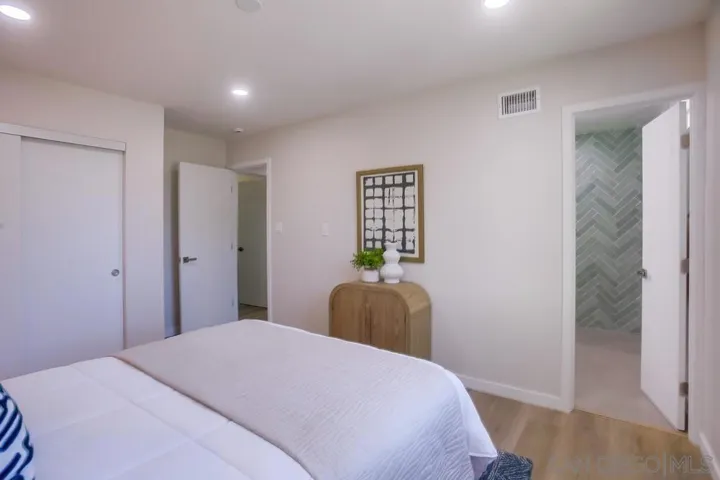 2143 Finch Lane, San Diego, California 92123