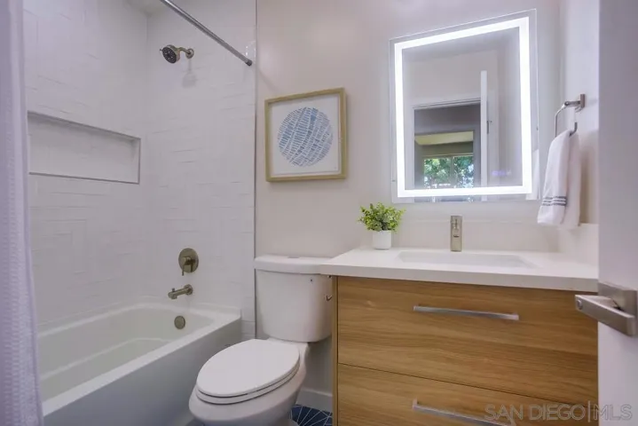 2143 Finch Lane, San Diego, California 92123