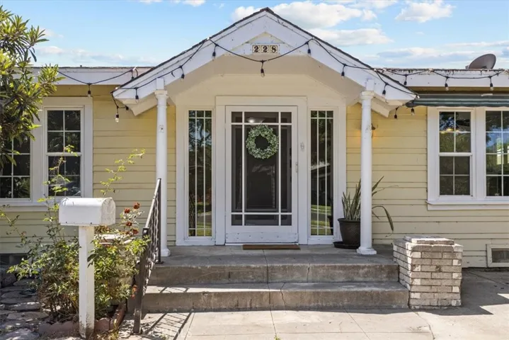 228 Jacaranda Place, Fullerton, California 92832