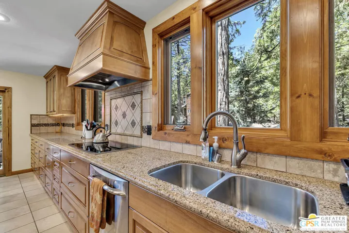25395 Fern Valley Road, Idyllwild, California 92549