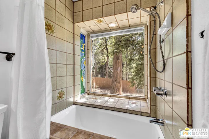 25395 Fern Valley Road, Idyllwild, California 92549