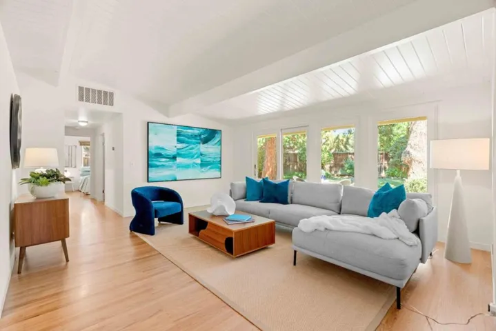 2499 Burnham Way, Palo Alto, California 94303