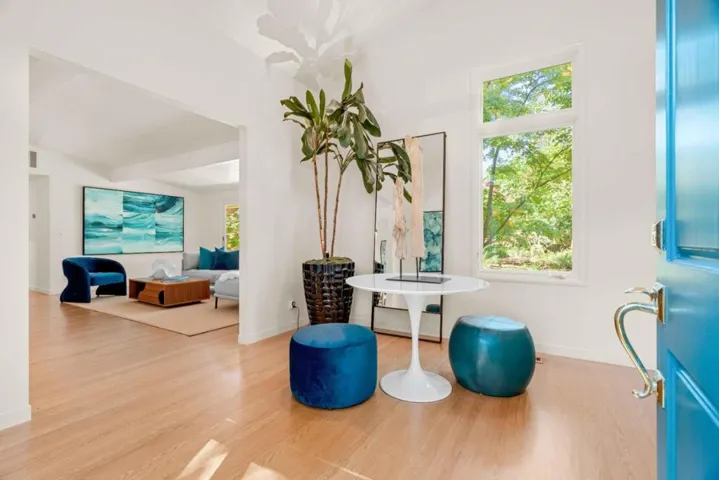 2499 Burnham Way, Palo Alto, California 94303