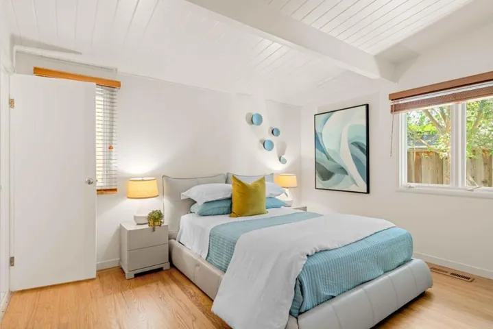 2499 Burnham Way, Palo Alto, California 94303