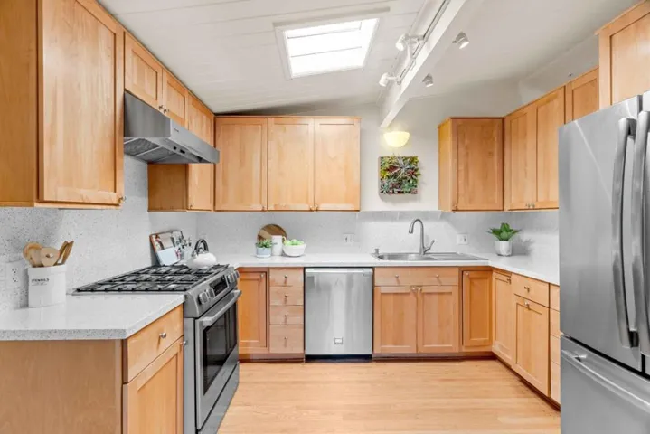 2499 Burnham Way, Palo Alto, California 94303