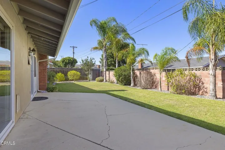 33-web-or-mls-UpmarketMedia-18SanBen-106