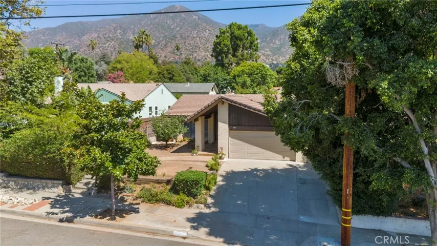 489 E Sierra Madre Boulevard, Sierra Madre, California 91024