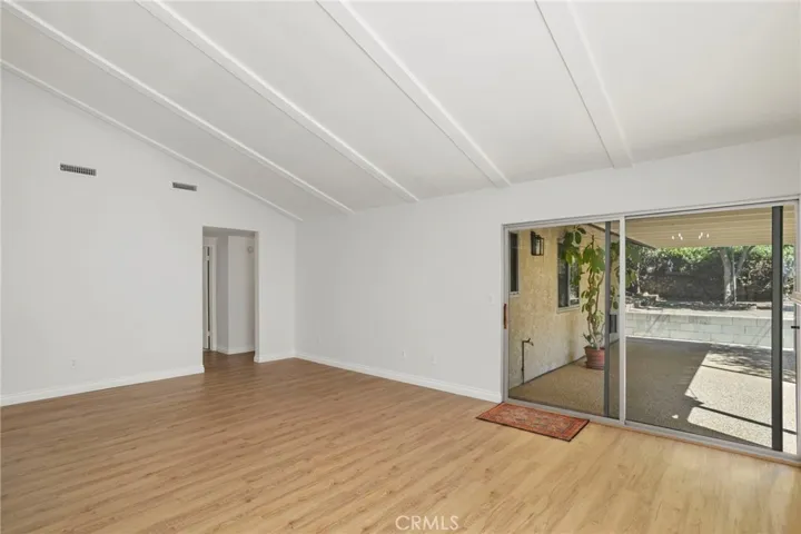489 E Sierra Madre Boulevard, Sierra Madre, California 91024