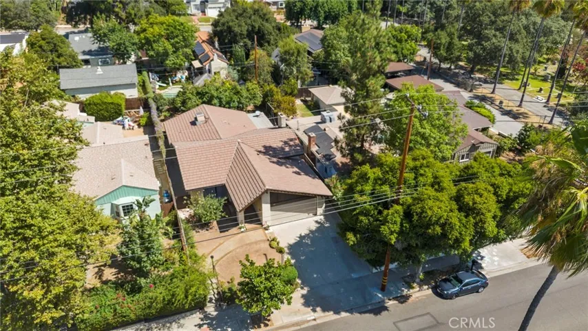 489 E Sierra Madre Boulevard, Sierra Madre, California 91024