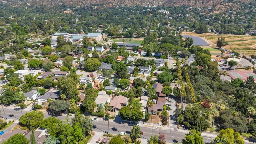 489 E Sierra Madre Boulevard, Sierra Madre, California 91024