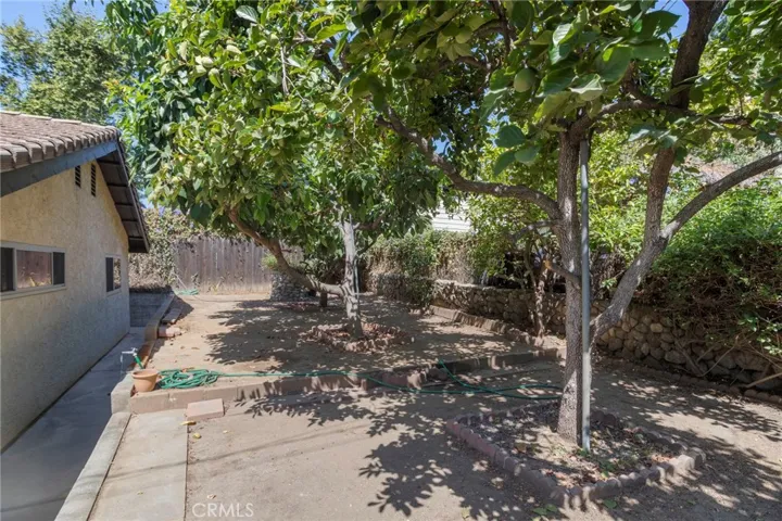 489 E Sierra Madre Boulevard, Sierra Madre, California 91024