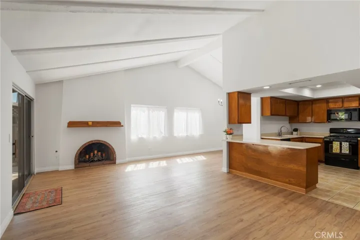 489 E Sierra Madre Boulevard, Sierra Madre, California 91024