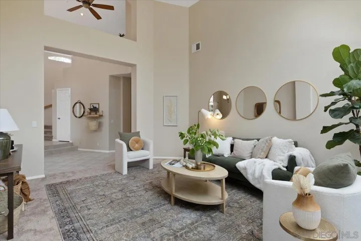 2116 Rock Gln, Escondido, California 92026