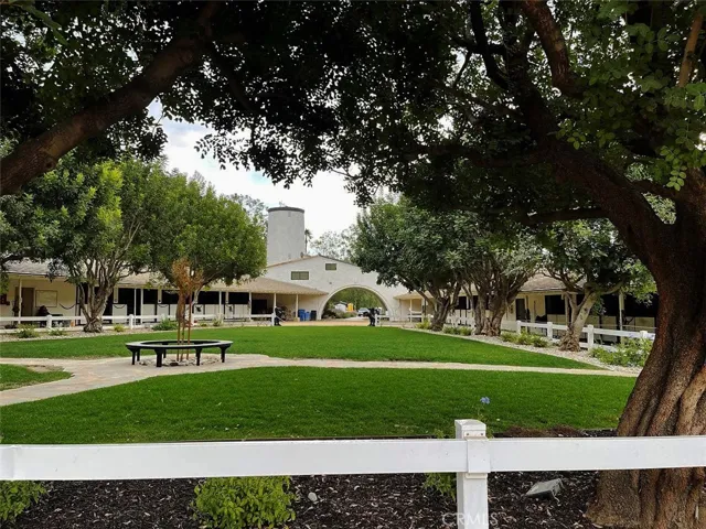 46 Dapplegray Road, Bell Canyon, California 91307