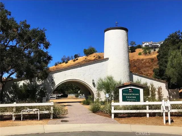 46 Dapplegray Road, Bell Canyon, California 91307