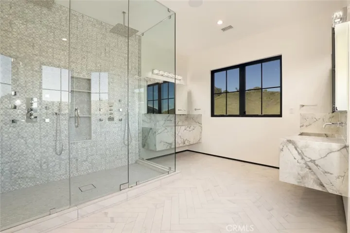 46 Dapplegray Road, Bell Canyon, California 91307