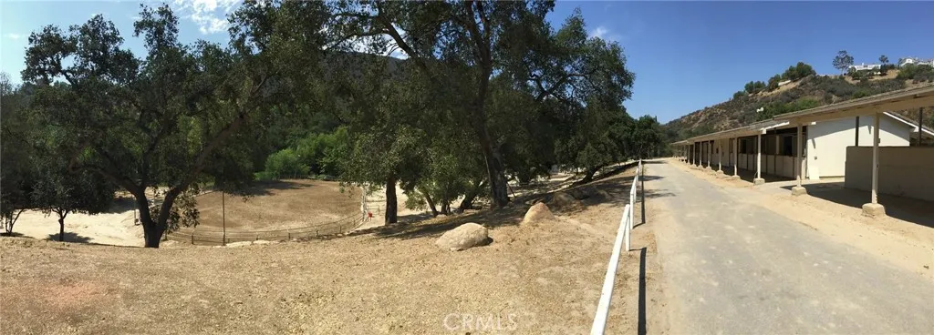 46 Dapplegray Road, Bell Canyon, California 91307