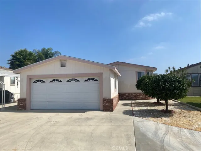 21 Ash, Anaheim, California 92801
