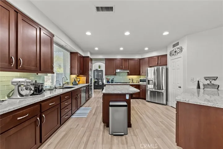 23792 Hayes Avenue, Murrieta, California 92562