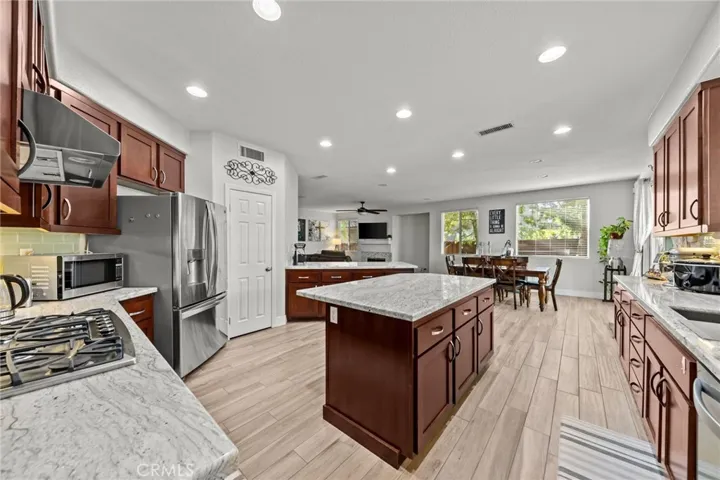 23792 Hayes Avenue, Murrieta, California 92562