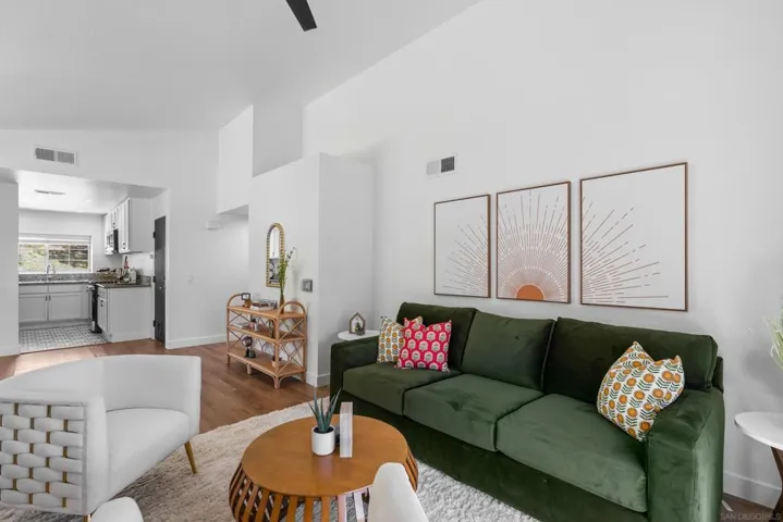 1881 Loreto Gln, Escondido, California 92027