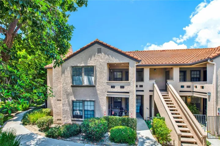 1 car garage close to unit.