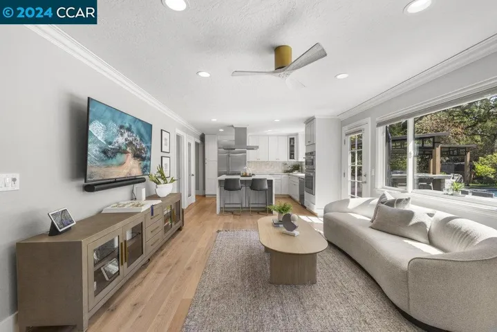 2316 Roundhill Dr, Alamo, California 94507