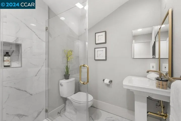 2316 Roundhill Dr, Alamo, California 94507