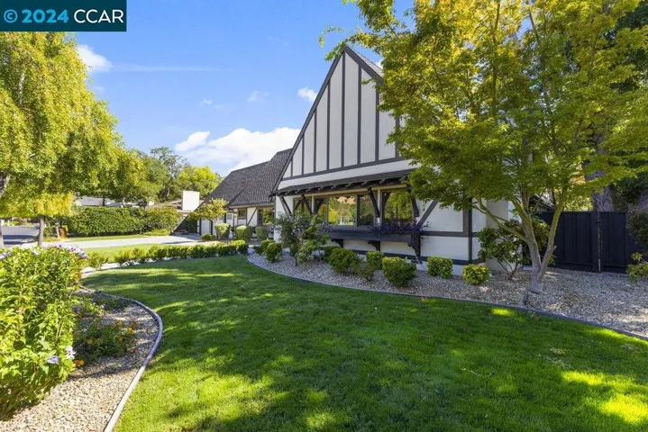 2316 Roundhill Dr, Alamo, California 94507