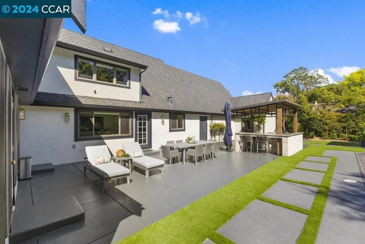 2316 Roundhill Dr, Alamo, California 94507