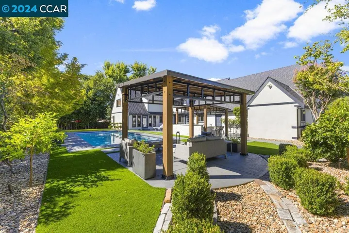 2316 Roundhill Dr, Alamo, California 94507