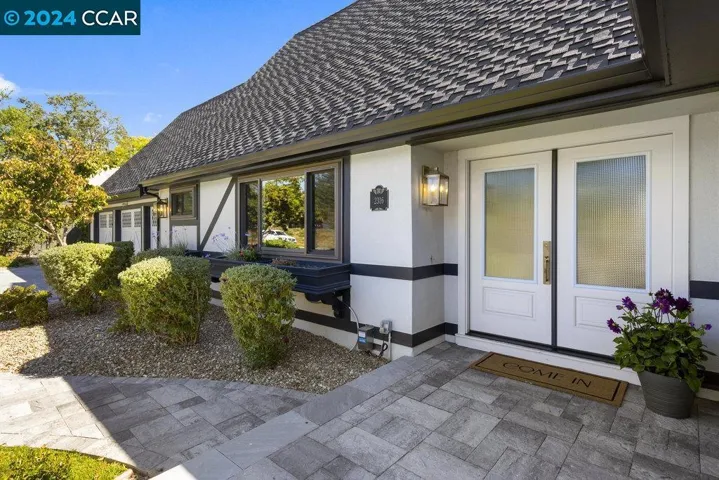 2316 Roundhill Dr, Alamo, California 94507