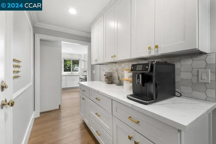 2316 Roundhill Dr, Alamo, California 94507