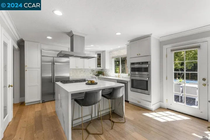 2316 Roundhill Dr, Alamo, California 94507