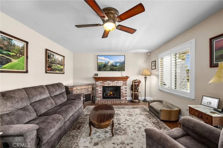 6844 Mission Grove Parkway N, Riverside, California 92506