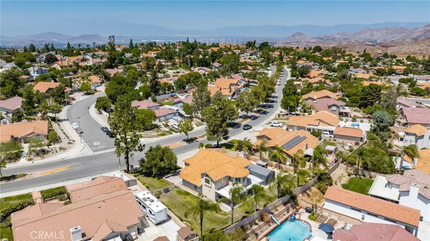 6844 Mission Grove Parkway N, Riverside, California 92506