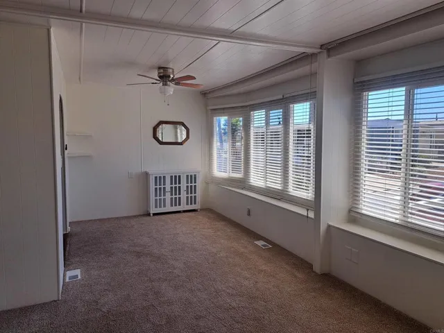 1120 E Mission Road 39, Fallbrook, California 92028