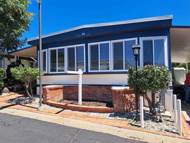 1120 E Mission Road 39, Fallbrook, California 92028