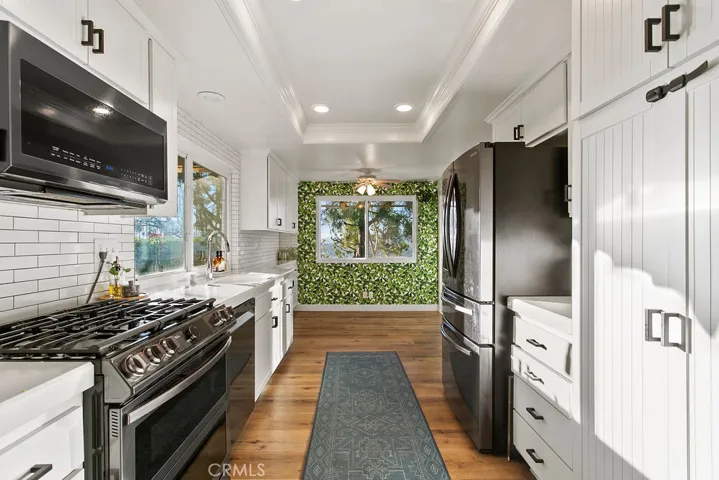 Kitchen with Views and breakfast Nook