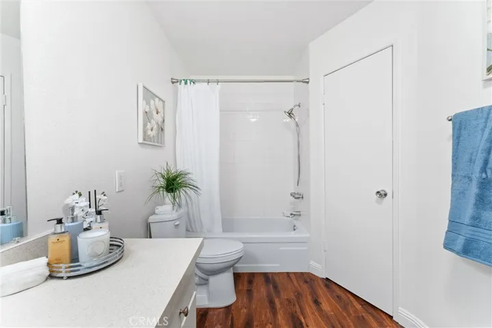 Bathroom with shower in the tub..