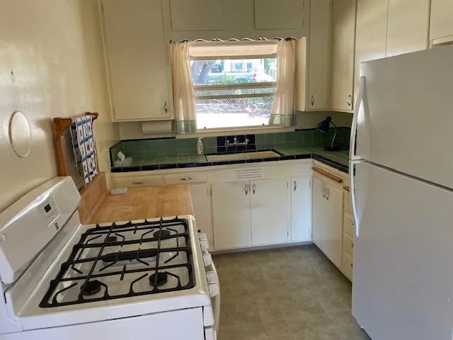 7 Via Ventura, Monterey, California 93940