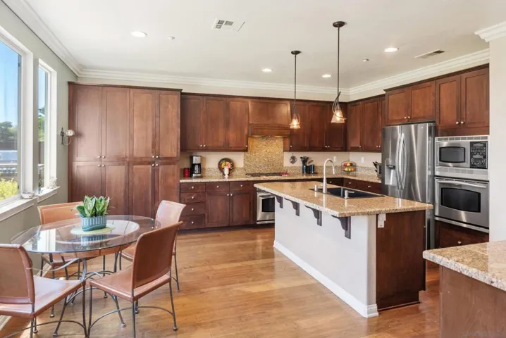 10629 Laurel Path, Escondido, California 92026