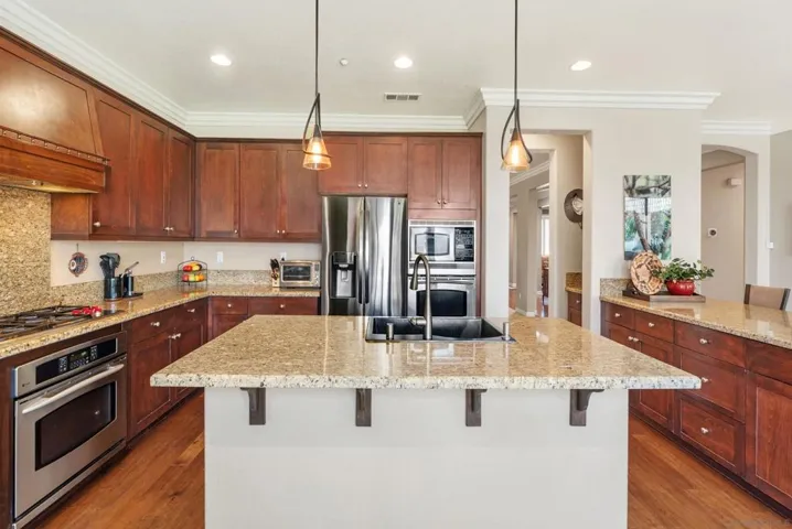 10629 Laurel Path, Escondido, California 92026