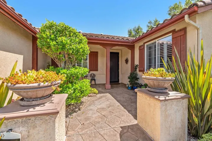 10629 Laurel Path, Escondido, California 92026